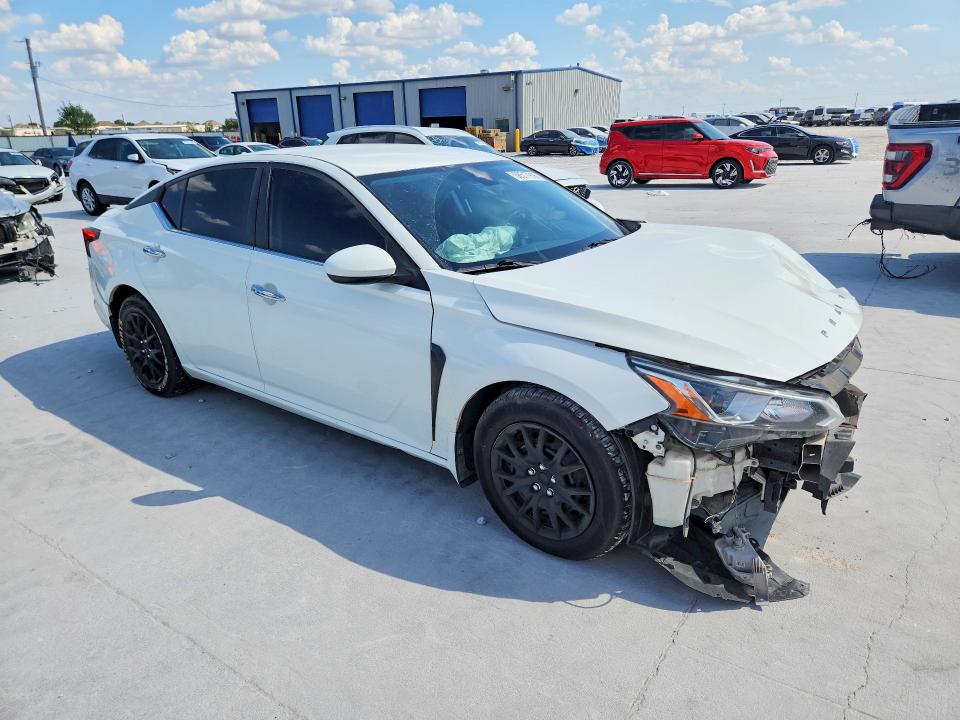 Продаж на аукціоні авто 2021 Nissan Altima, vin: 1N4BL4BV9MN421892, номер лоту: 68517916