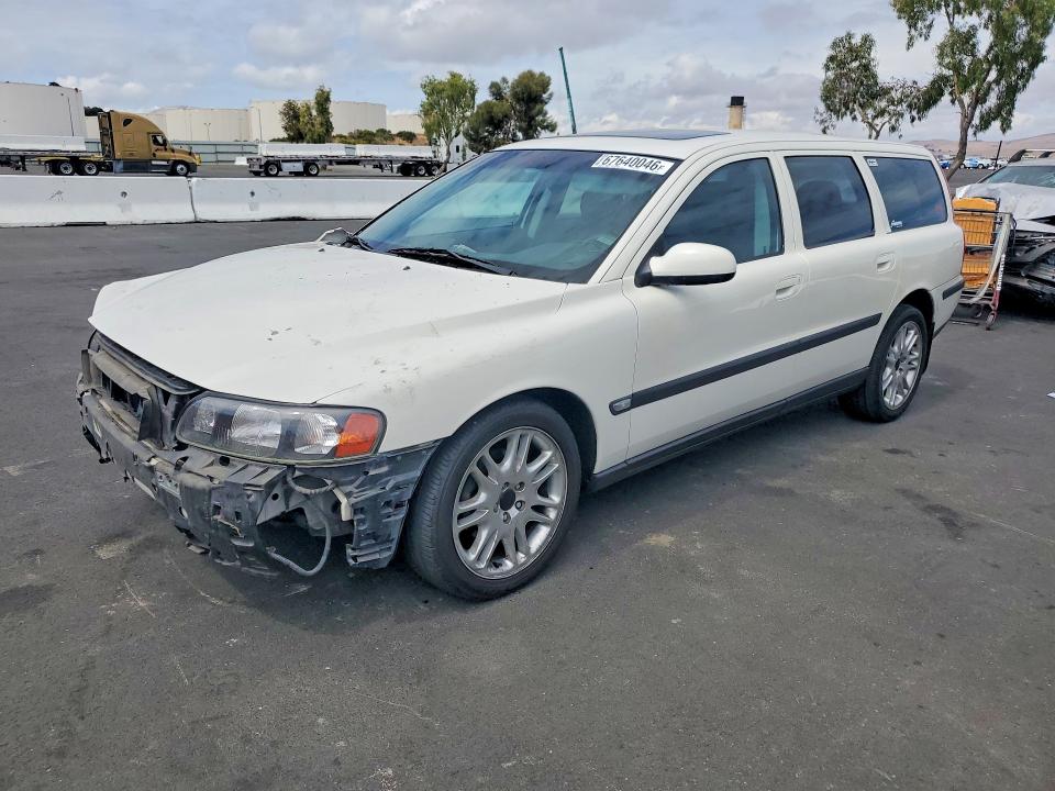 2001 Volvo V70 მანქანა იყიდება აუქციონზე, vin: YV1SW58D811140766, აუქციონის ნომერი: 67640046