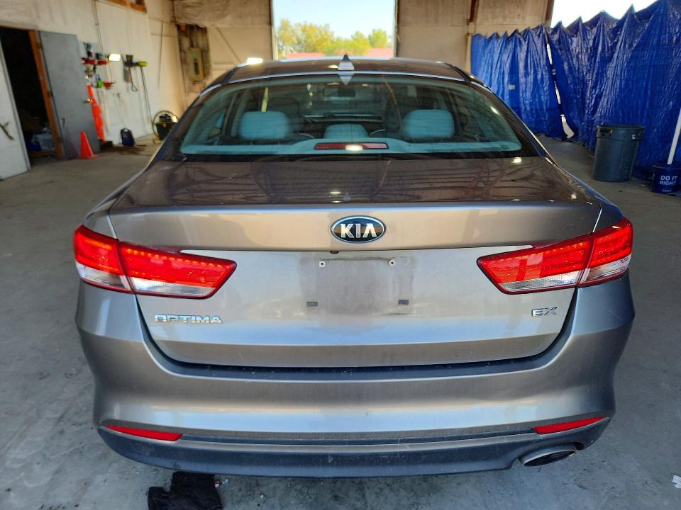 2017 Kia Optima მანქანა იყიდება აუქციონზე, vin: 5XXGU4L33HG159010, აუქციონის ნომერი: 68627496