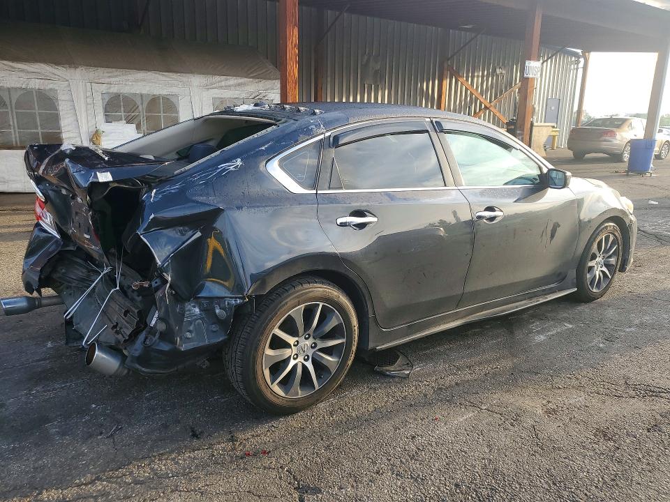 70134096 :رقم المزاد ، 1N4AL3AP8HC114708 vin ، 2017 Nissan Altima مزاد بيع