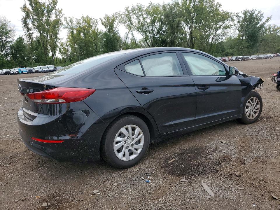 68210106 :رقم المزاد ، 5NPD74LF1JH244071 vin ، 2018 Hyundai Elantra مزاد بيع