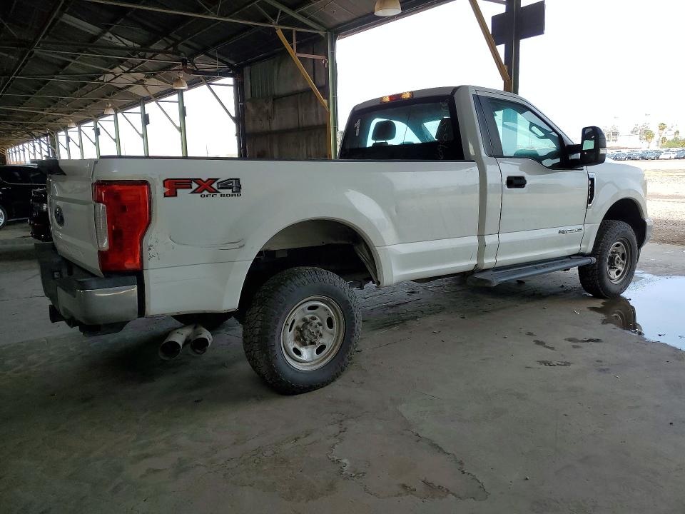 69626446 :رقم المزاد ، 1FTBF2BT4JEB69937 vin ، 2018 Ford F250 مزاد بيع