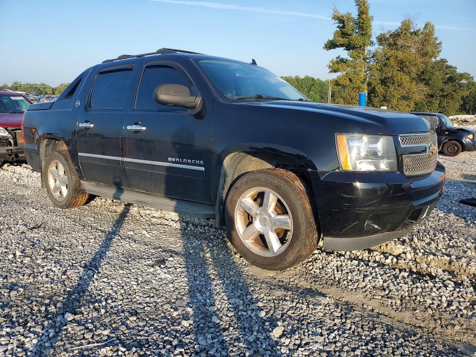 69035696 :رقم المزاد ، 3GNTKGE78DG250889         vin ، 2013 Chevrolet Avalanche مزاد بيع