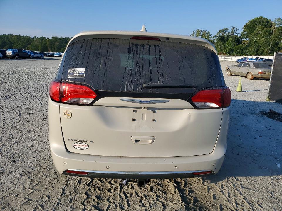67346086 :رقم المزاد ، 2C4RC1FG9LR136808 vin ، 2020 Chrysler Pacifica مزاد بيع