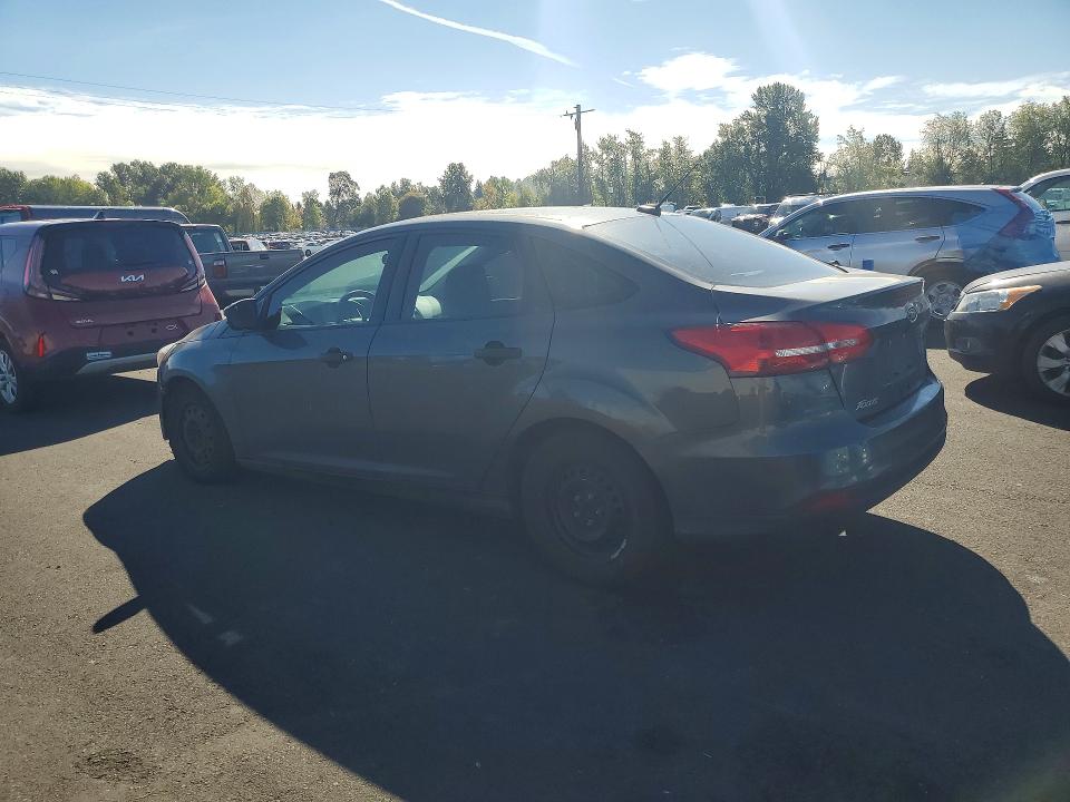 71240406 :رقم المزاد ، 1FADP3E26HL271329 vin ، 2017 Ford Focus مزاد بيع