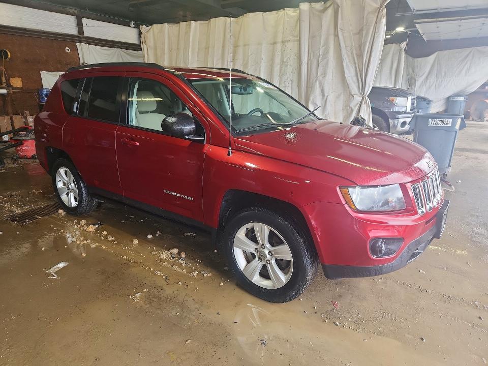 2014 Jeep Compass მანქანა იყიდება აუქციონზე, vin: 1C4NJDBB0ED762804, აუქციონის ნომერი: 67443136