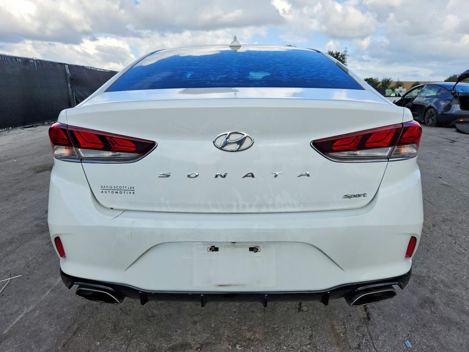 2018 Hyundai Sonata მანქანა იყიდება აუქციონზე, vin: 5NPE34AFXJH700409, აუქციონის ნომერი: 69143816