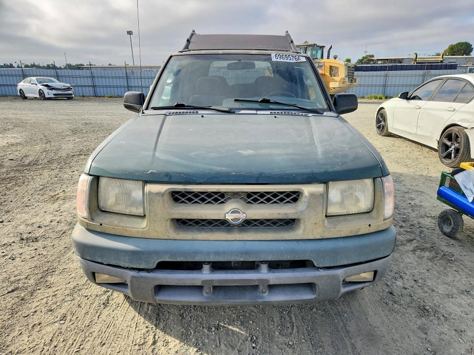 69695766 :رقم المزاد ، 5N1ED28Y31C518731 vin ، 2001 Nissan Xterra مزاد بيع