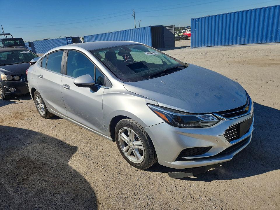 2017 Chevrolet Cruze მანქანა იყიდება აუქციონზე, vin: 1G1BE5SM0H7237882, აუქციონის ნომერი: 70848436