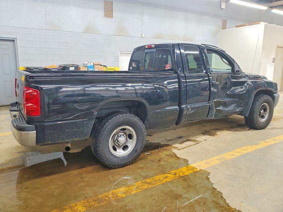 70163036 :رقم المزاد ، 1D7HE22K85S271310 vin ، 2005 Dodge Dakota مزاد بيع