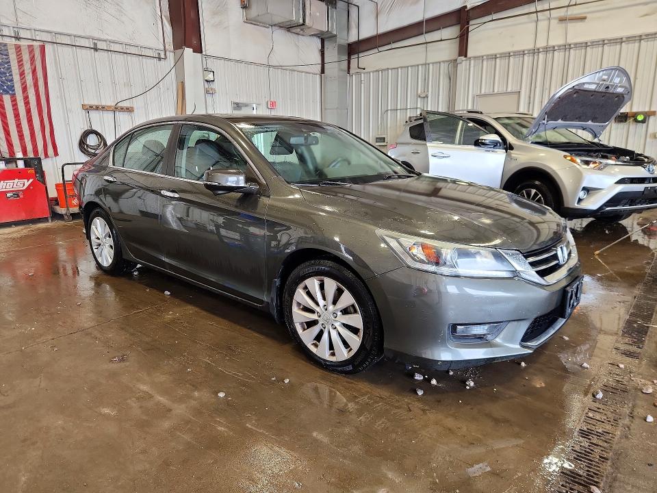 69318836 :رقم المزاد ، 1HGCR2F80FA038327 vin ، 2015 Honda Accord مزاد بيع