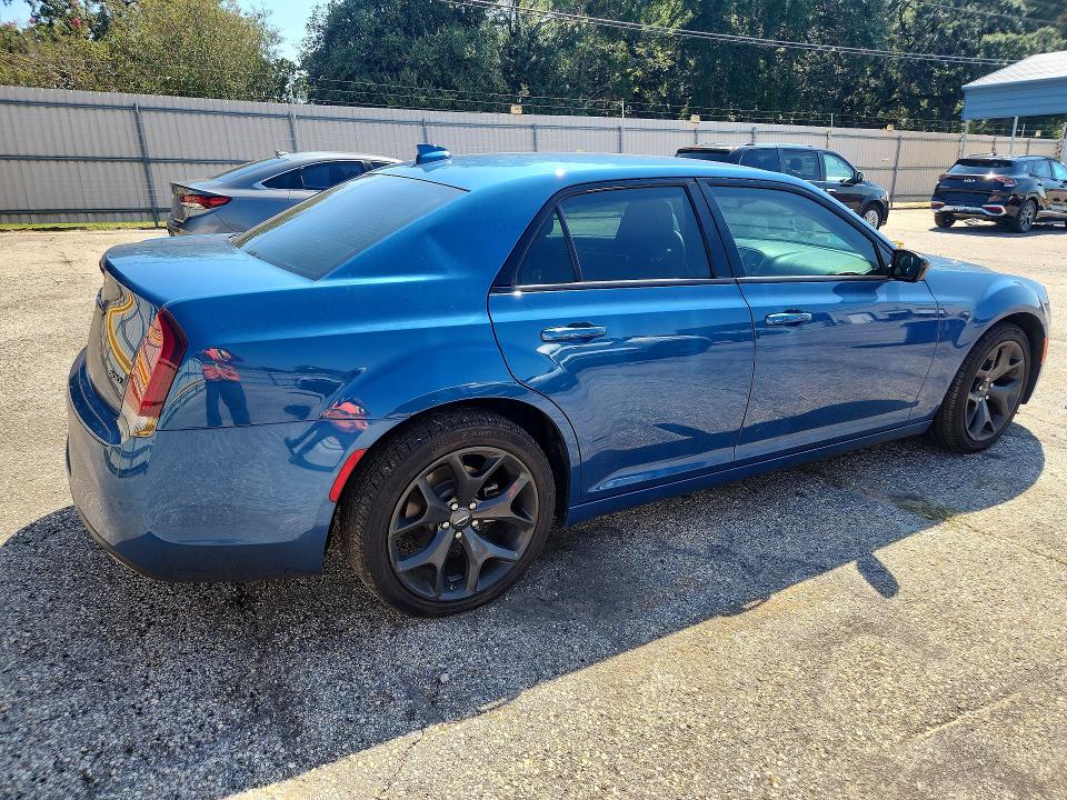 Продаж на аукціоні авто 2022 Chrysler 300, vin: 2C3CCAAG7NH139488, номер лоту: 69819056