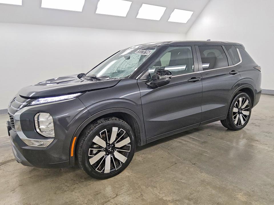 Auction sale of the 2025 Mitsubishi Outlander, vin: JA4J4VA84SZ012476, lot number: 69378196