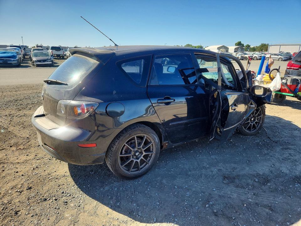 Продажа на аукционе авто 2005 Mazda 3, vin: JM1BK343651305724, номер лота: 70344556