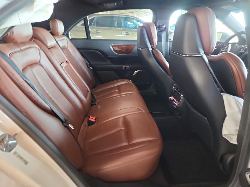 69782376 :رقم المزاد ، 1LN6L9NP5J5603747 vin ، 2018 Lincoln Continental مزاد بيع