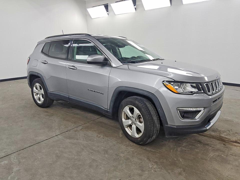 Продаж на аукціоні авто 2018 Jeep Compass, vin: 3C4NJCBB5JT193902, номер лоту: 69809186