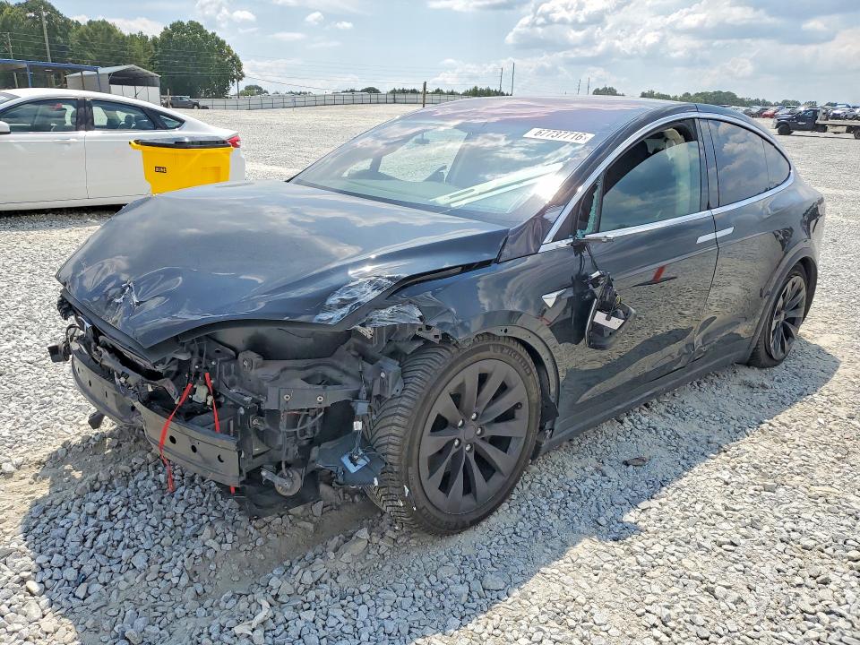 Auction sale of the 2018 Tesla Model X, vin: 5YJXCBE21JF127144, lot number: 67737716