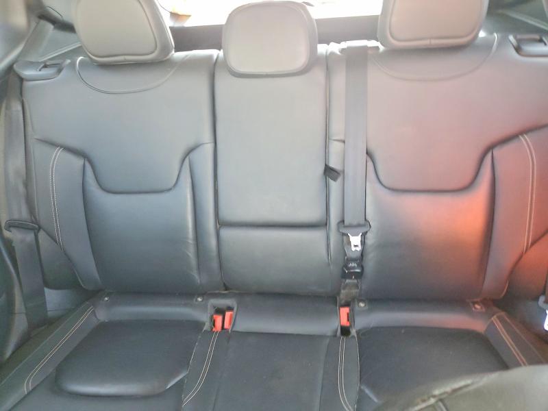 68179326 :رقم المزاد ، ZACCJBDT7FPB79215 vin ، 2015 Jeep Renegade مزاد بيع
