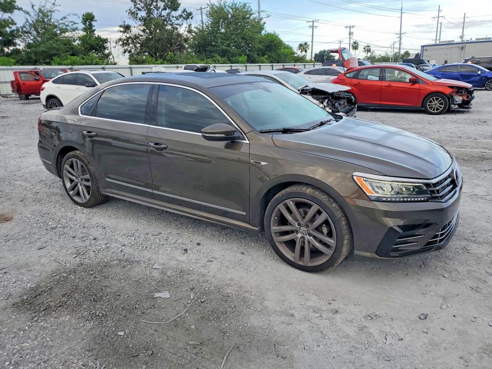 68874296 :رقم المزاد ، 1VWMA7A39KC005423 vin ، 2019 Volkswagen Passat مزاد بيع