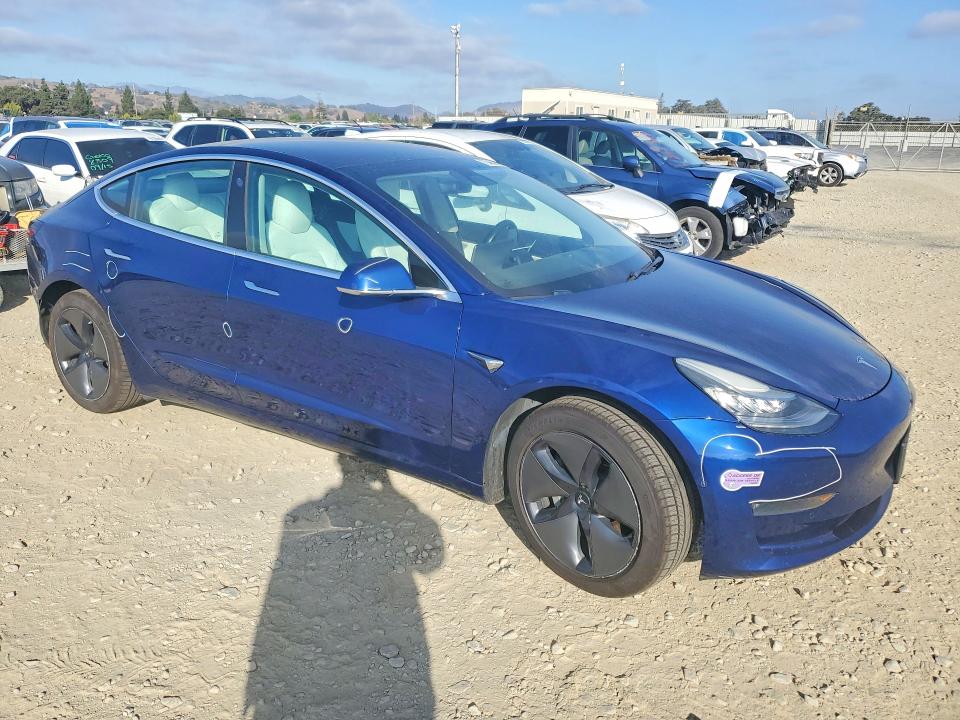2019 Tesla Model 3 მანქანა იყიდება აუქციონზე, vin: 5YJ3E1EA3KF322707, აუქციონის ნომერი: 70460216