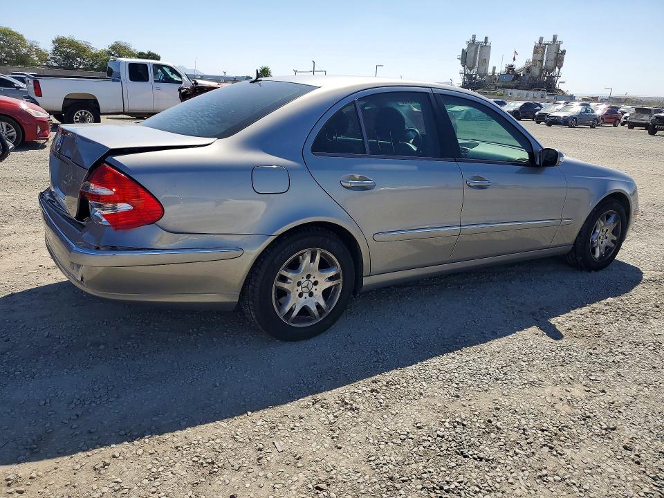 2003 Mercedes-benz E მანქანა იყიდება აუქციონზე, vin: WDBUF65J53A333554, აუქციონის ნომერი: 69418736