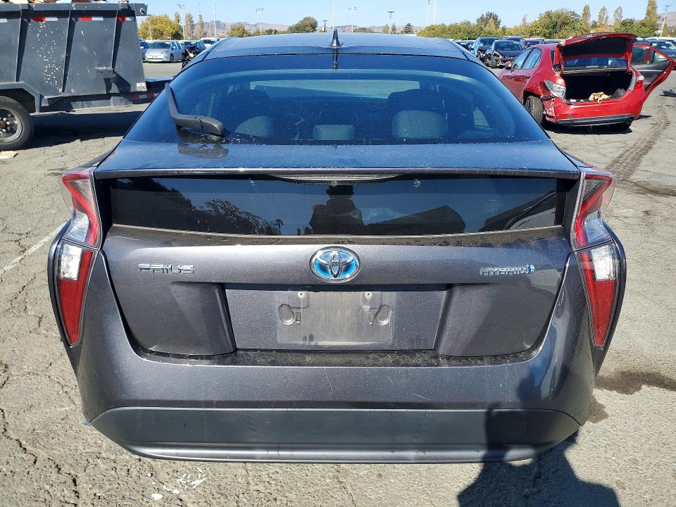 68185026 :رقم المزاد ، JTDKARFU9G3001905 vin ، 2016 Toyota Prius مزاد بيع