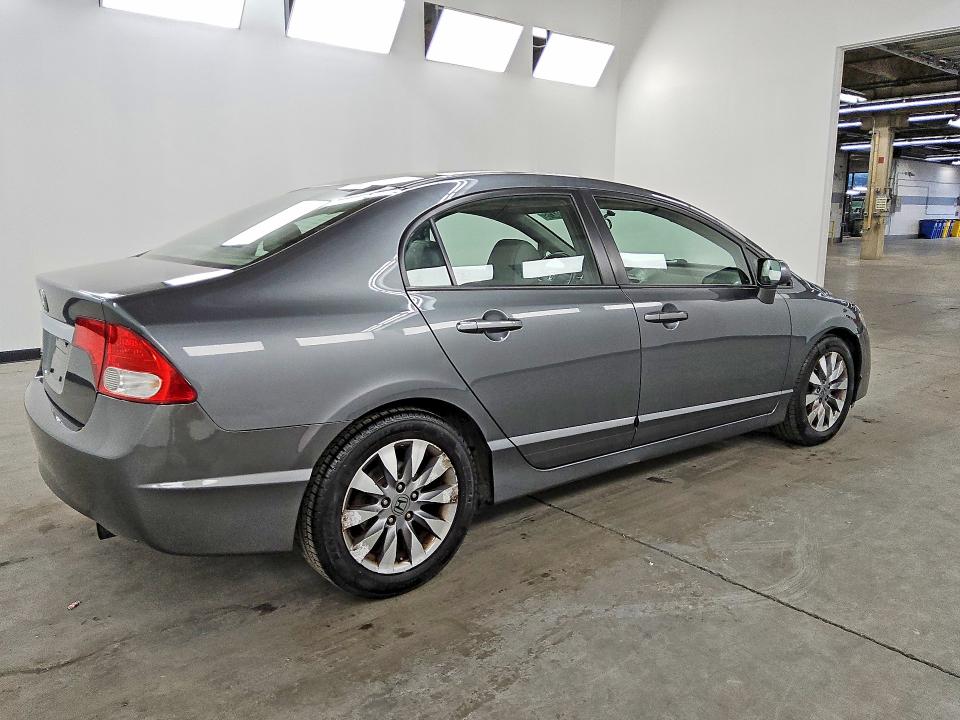 70330476 :رقم المزاد ، 19XFA1F99AE021277 vin ، 2010 Honda Civic مزاد بيع