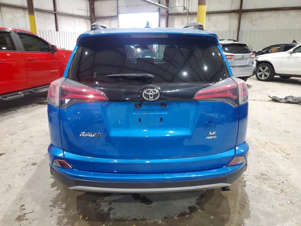 68947196 :رقم المزاد ، JTMJFREV4HJ153336 vin ، 2017 Toyota Rav4 مزاد بيع