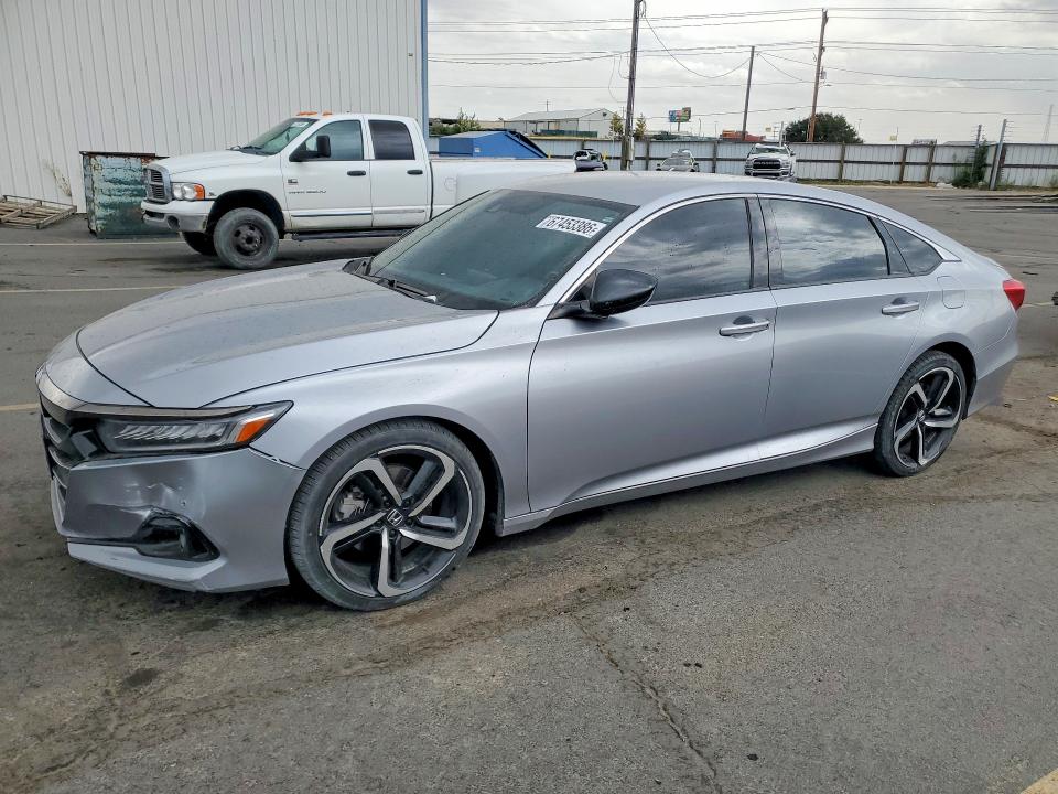 Auction sale of the 2021 Honda Accord, vin: 1HGCV1F32MA120972, lot number: 67453386
