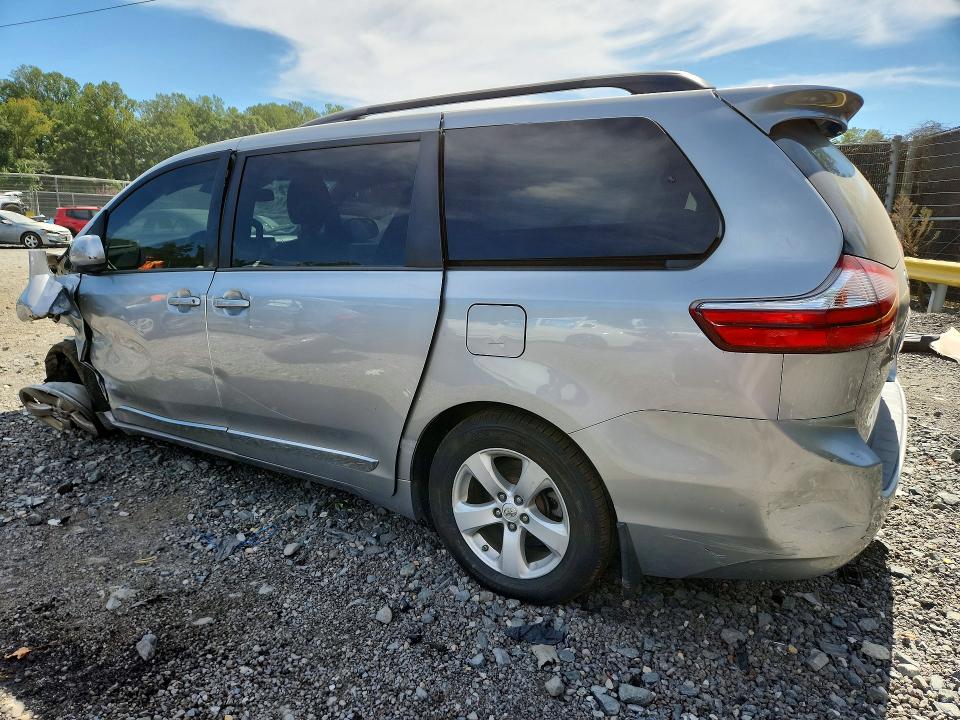 2017 Toyota Sienna მანქანა იყიდება აუქციონზე, vin: 5TDKZ3DC9HS853302, აუქციონის ნომერი: 68195176