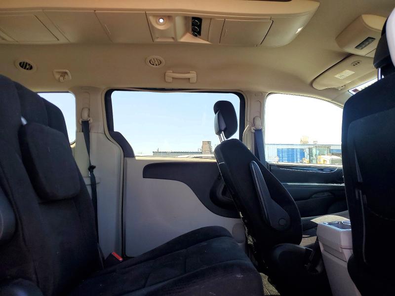 67679356 :رقم المزاد ، 2A4RR5DG2BR611359 vin ، 2011 Chrysler Town & Country مزاد بيع