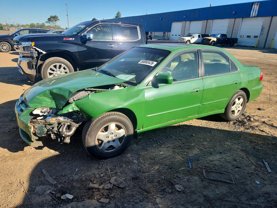 Продаж на аукціоні авто 1998 Honda Accord, vin: 1HGCG1659WA059912, номер лоту: 68880426