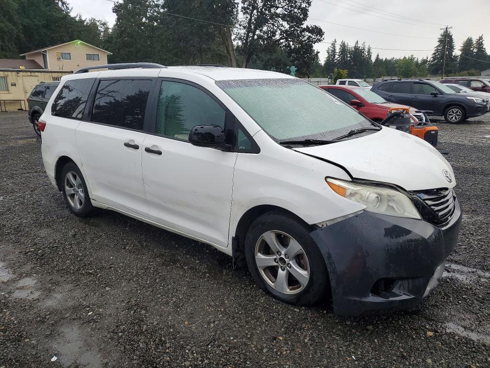 67711746 :رقم المزاد ، 5TDZK3DC1GS748352 vin ، 2016 Toyota Sienna مزاد بيع