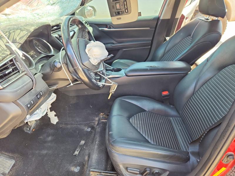 69167146 :رقم المزاد ، 4T1B11HK8KU161446 vin ، 2019 Toyota Camry مزاد بيع