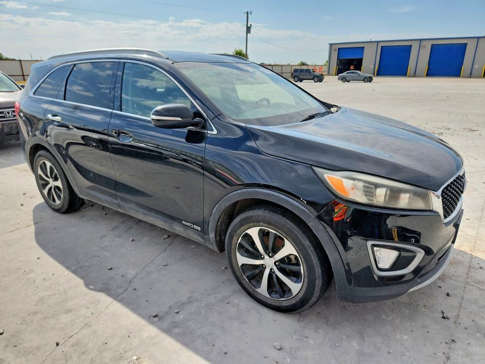 68805006 :رقم المزاد ، 5XYPHDA58GG018310 vin ، 2016 Kia Sorento مزاد بيع