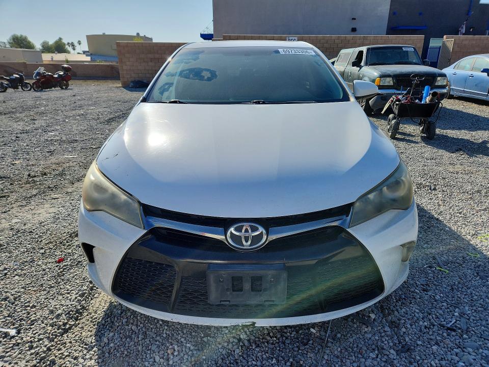 2017 Toyota Camry მანქანა იყიდება აუქციონზე, vin: 4T1BF1FK0HU359015, აუქციონის ნომერი: 69733306