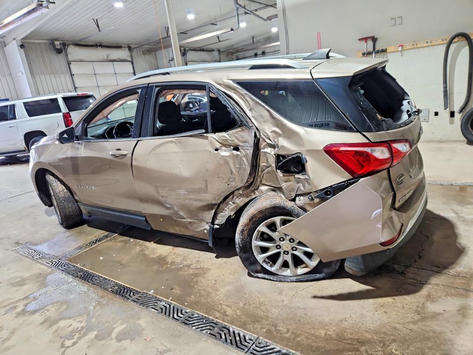 2018 Chevrolet Equinox მანქანა იყიდება აუქციონზე, vin: 2GNAXSEV2J6221972, აუქციონის ნომერი: 69797896