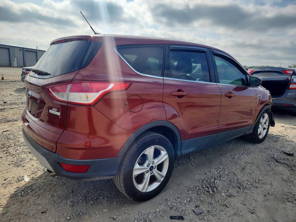 2015 Ford Escape მანქანა იყიდება აუქციონზე, vin: 1FMCU0GX9FUC56221, აუქციონის ნომერი: 70054696