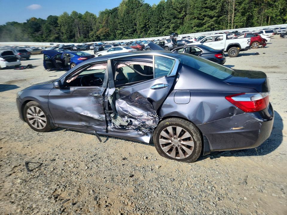 2013 Honda Accord მანქანა იყიდება აუქციონზე, vin: 1HGCR2F87DA098635, აუქციონის ნომერი: 69143566