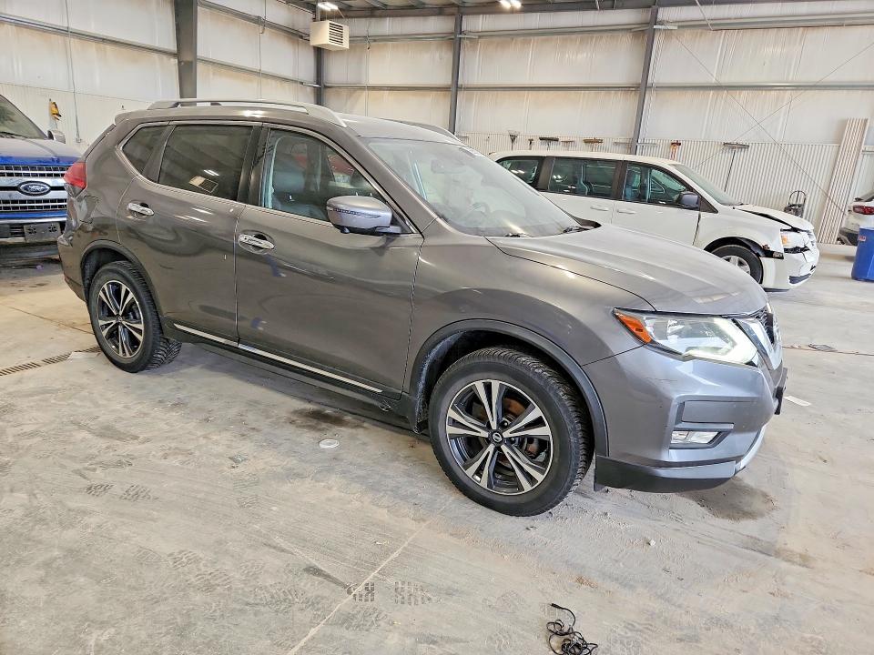 Продаж на аукціоні авто 2017 Nissan Rogue, vin: JN8AT2MV1HW024057, номер лоту: 69597366
