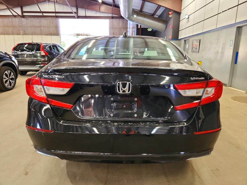 Aukcja sprzedaży 2018 Honda Accord, vin: 1HGCV1F16JA251526        , numer aukcji: 69211696