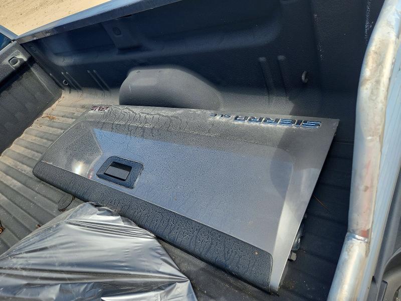 70141166 :رقم المزاد ، 1GTJK33678F174009 vin ، 2008 Gmc Sierra مزاد بيع