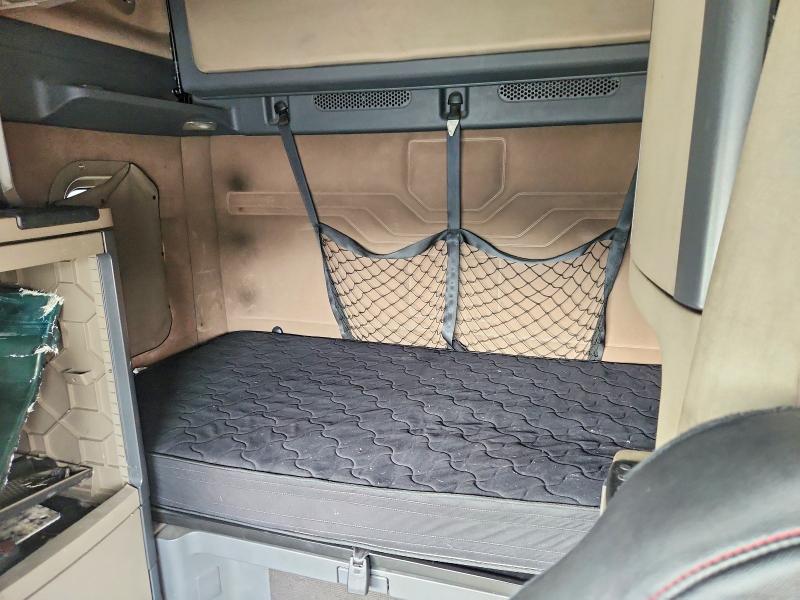 Продаж на аукціоні авто 2010 Freightliner Cascadia 125, vin: 1FUJGLDR3ASAH9235, номер лоту: 68241526