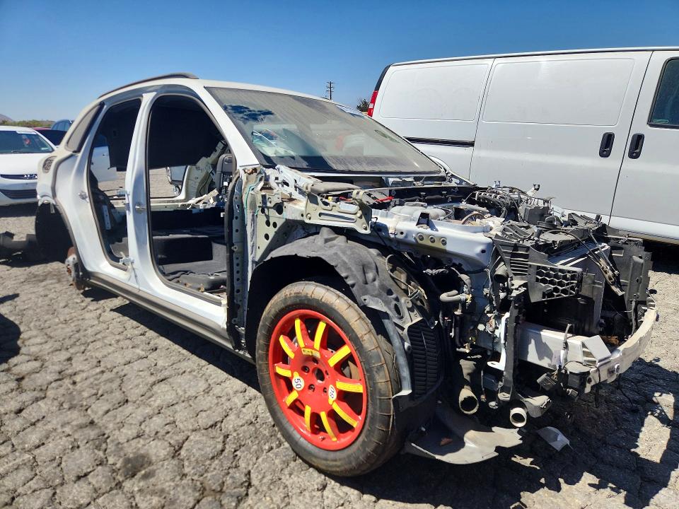 67728726 :رقم المزاد ، WP1AA2AY3RDA13637 vin ، 2024 Porsche Cayenne مزاد بيع