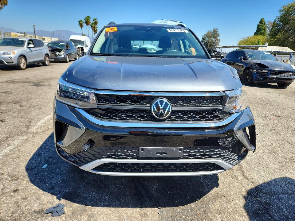 2022 Volkswagen Taos მანქანა იყიდება აუქციონზე, vin: 3VVDX7B26NM034583, აუქციონის ნომერი: 68205386