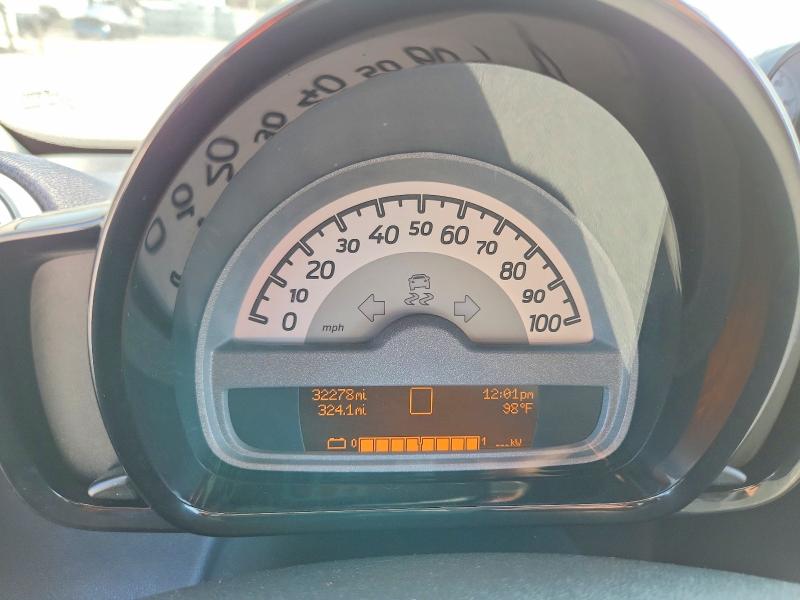 69731126 :رقم المزاد ، WMEEJ9AA6DK696731 vin ، 2013 Smart Fortwo مزاد بيع