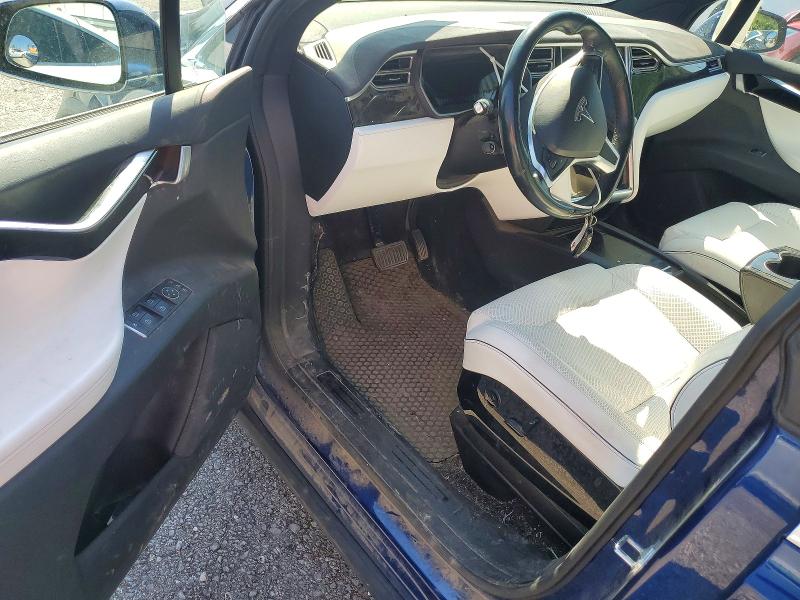 66900386 :رقم المزاد ، 5YJXCAE23GF012967 vin ، 2016 Tesla Model X مزاد بيع