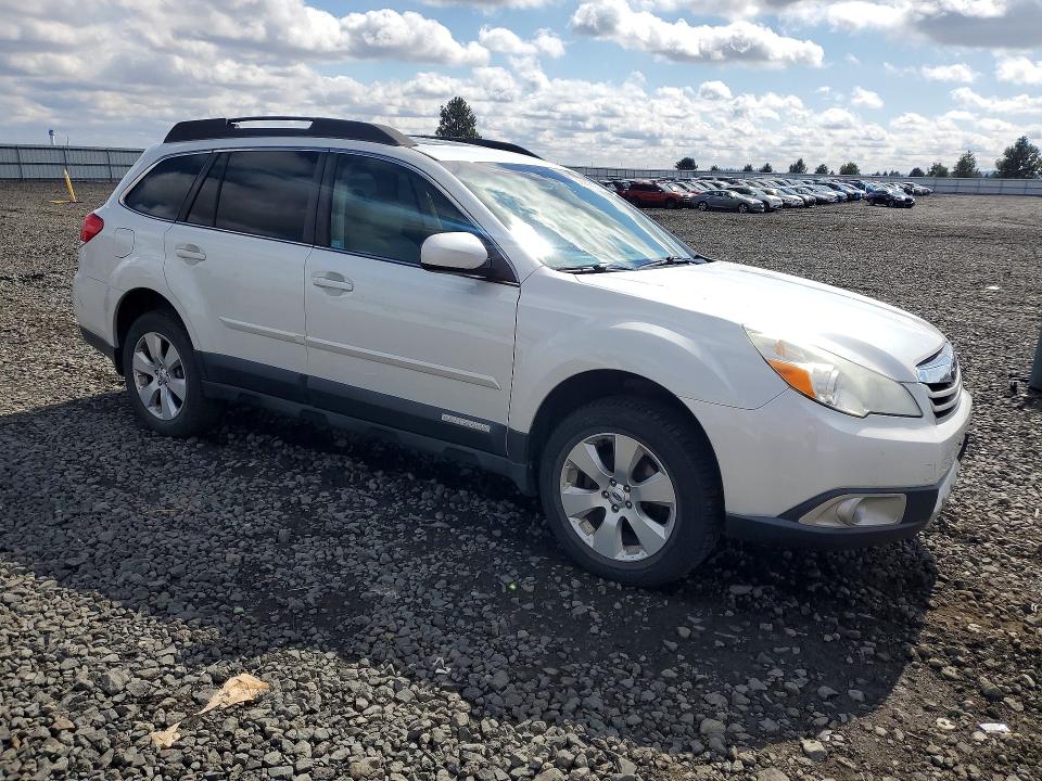 68889826 :رقم المزاد ، 4S4BRBKC6C3300917 vin ، 2012 Subaru Outback مزاد بيع
