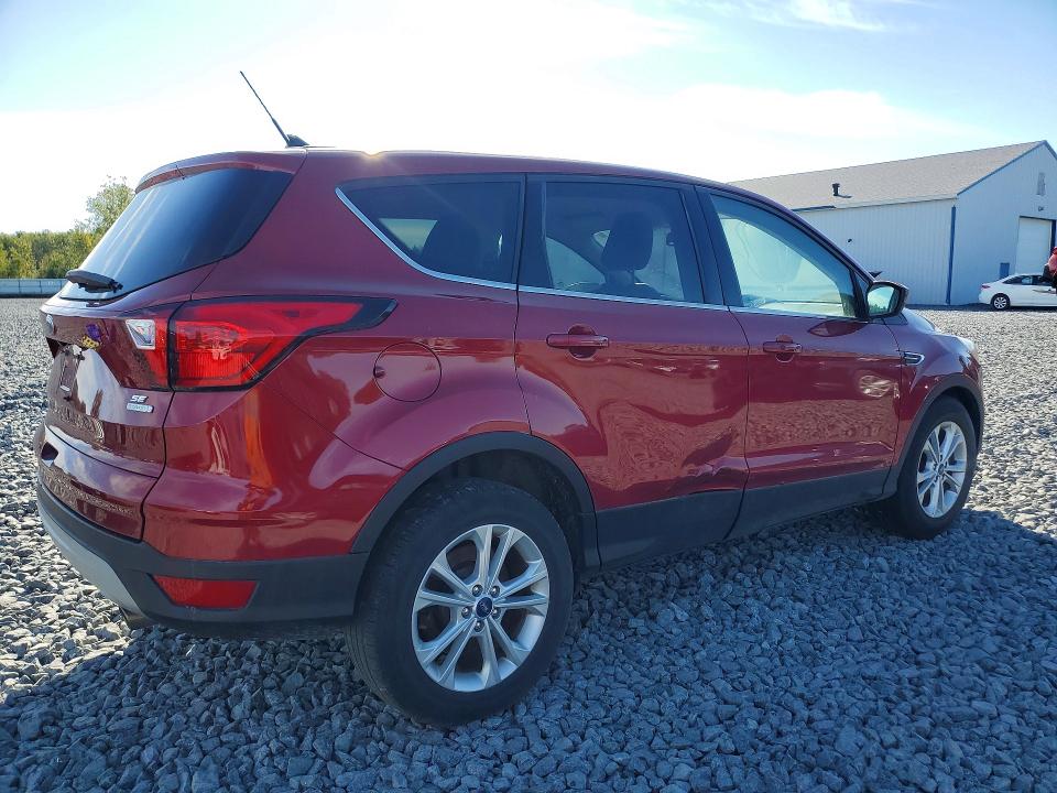 Продаж на аукціоні авто 2019 Ford Escape, vin: 1FMCU0GD7KUA59399, номер лоту: 70416276