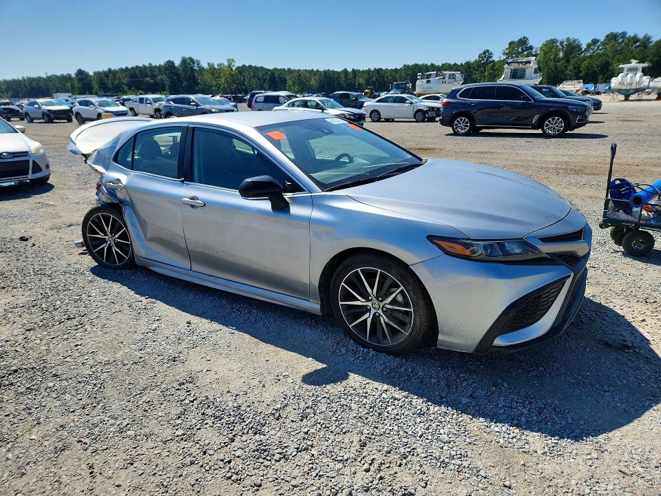 Продаж на аукціоні авто 2023 Toyota Camry, vin: 4T1G11AK6PU786774, номер лоту: 68826056